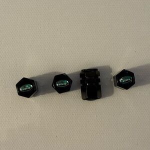 Land Rover Valve Stem Caps in Black Set of 4 NWT